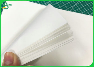 Talerze papierowe Materiał 100G 120G Pure White Kraft Paper Roll Certyfikat spożywczy