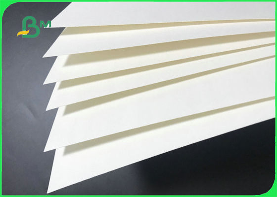 Duży biały papier chłonny w kolorze białym 0,7 mm 0,9 mm na arkusz podkładki
