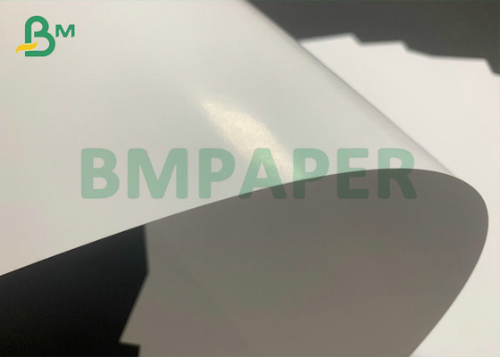 Papier błyszczący o gramaturze 80 g / m2 i gramaturze 100 g / m2 do broszury Ptinting Paper Material Roll