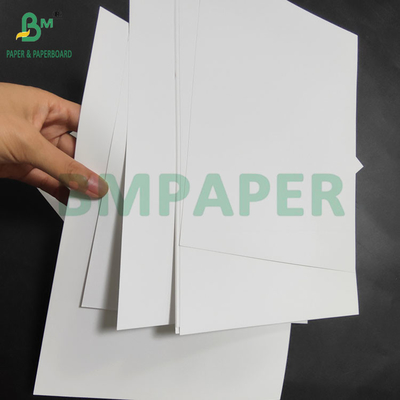 120um 150um - nieprzełatający się papier syntetyczny PP do materiału plakatowego 788 x 545 mm