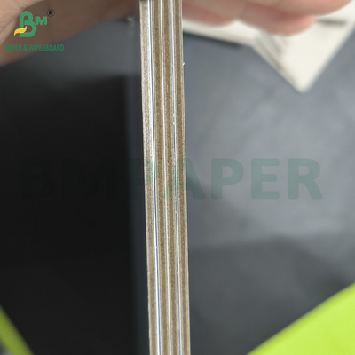 00,8 mm 1,0 mm pokryte dwustronnie białym kartonem 850 x 600 mm