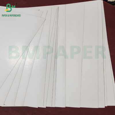 Jednostronny biały powlekany, wyższa wytrzymałość Kraftliner, biały papier 140g-220g