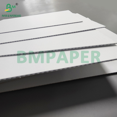 Biały 3-warstwowy papier falisty do wkładek do pudełek z perfumami E F Flut 70 x 100 cm