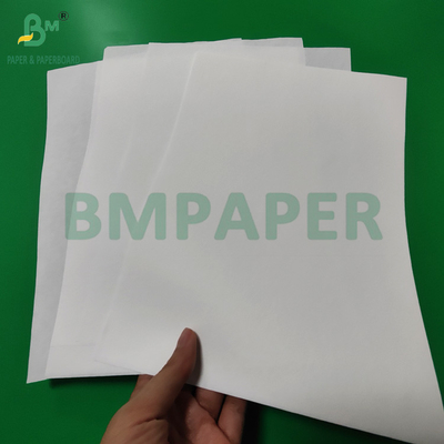 Biały papier kraft do zakupów odzieży 77 x 110 cm Wysoka wytrzymałość