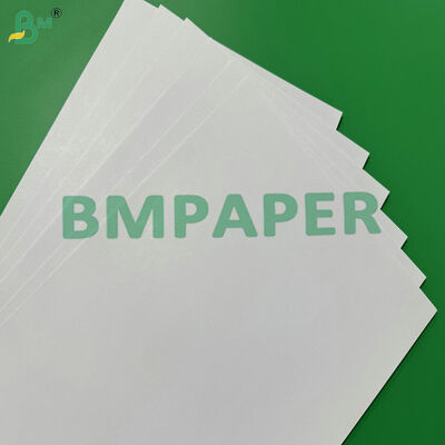 Niepowlekany papier offsetowy 70g o wysokiej zadrukowalności i doskonałej wytrzymałości powierzchniowej do produkcji taśm klejących