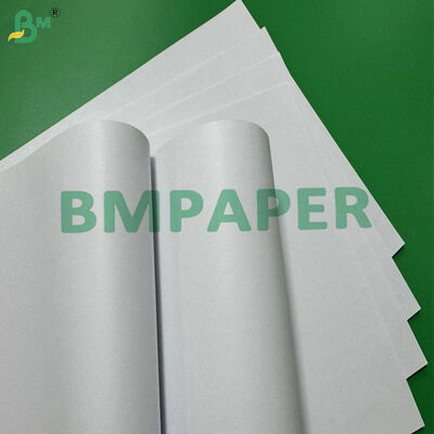 Niepowlekany papier offsetowy 70g o wysokiej zadrukowalności i doskonałej wytrzymałości powierzchniowej do produkcji taśm klejących