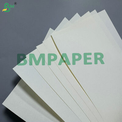 Papier offsetowy kremowy woodfree 60-120 g/m² do produkcji notatników i druku książek