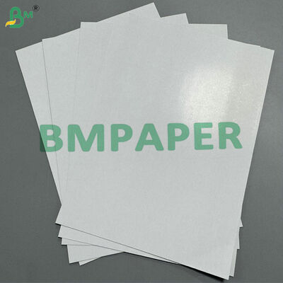 Premium 300gsm 310gsm Linen Finish Black Core Poker Card Stock do produkcji pokładów na zamówienie