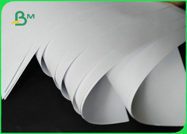 Papier niepowlekany bez drewna 61 cm Wysokiej jasności Jumbo Roll 70 gm