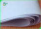 60 / 80GSM niepowlekana księga ćwiczeń Papier / papier offsetowy w szpulach o szerokości 900MM