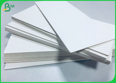 100% czystej celulozy 1,8 mm białej papieru absorbującego do produkcji podłogi