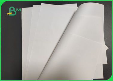 ISO SGS zatwierdzone 42 45 48gsm Biały papier dziennikarzowy