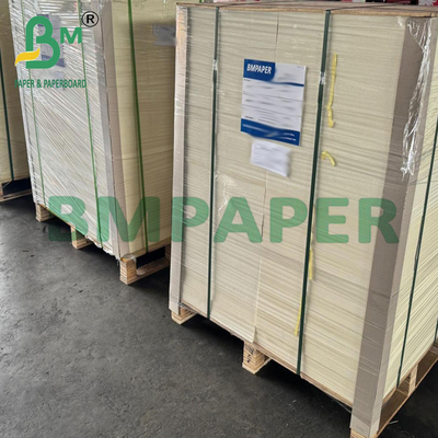 210 gm Wysoka białość 500 arkuszy papieru Kent 270 x 390 mm